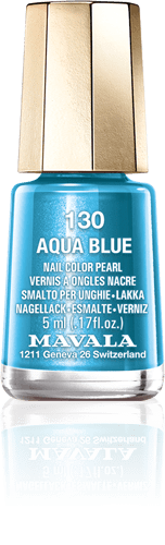 Aqua Blue — Un bleu rafraîchissant 